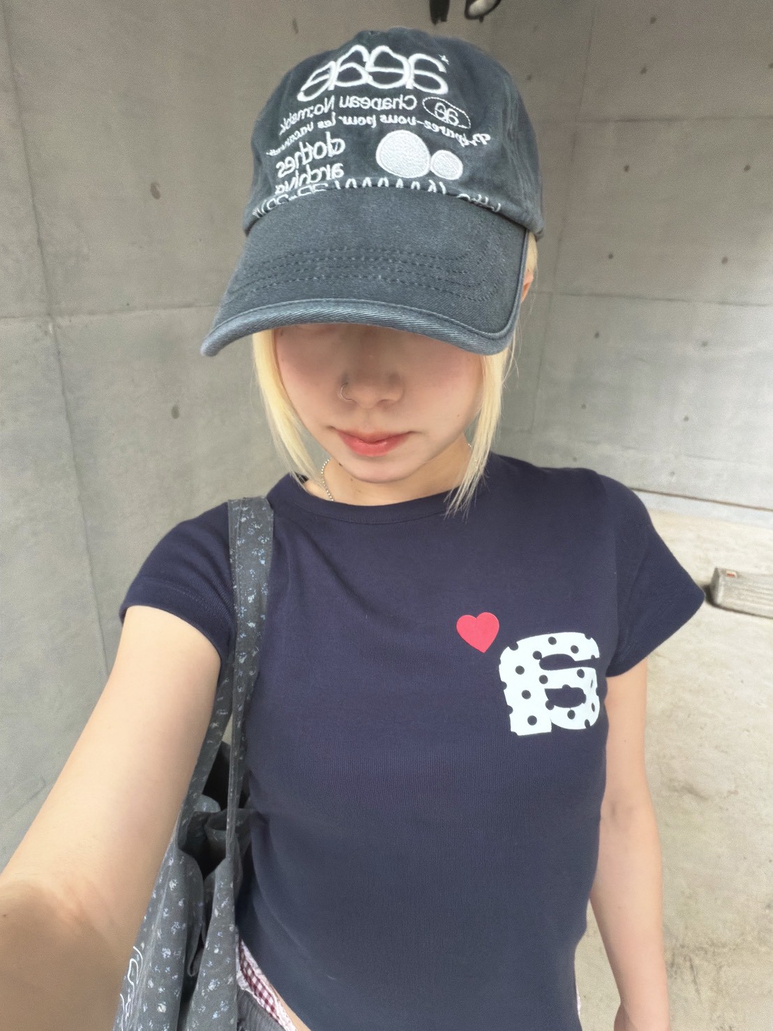 DOT SMALL LETTER TEE [NAVY] – aeae JAPAN